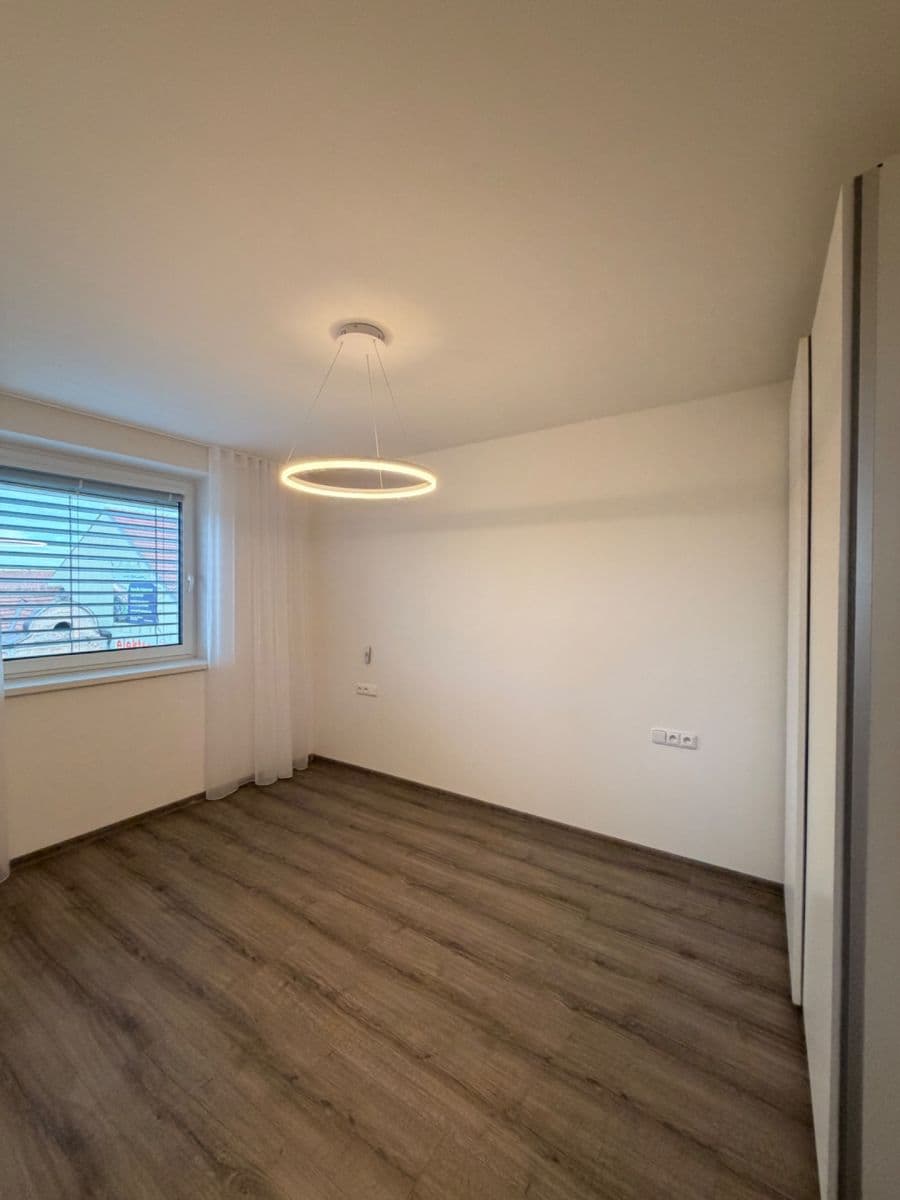 Prenájom bytu 2-izbový 48 m², Hradišťská, Uherský Ostroh, Zlínský kraj Prenájom bytu 2-izbový 48 m², Hradišťská, Uherský Ostroh, Zlínský kraj