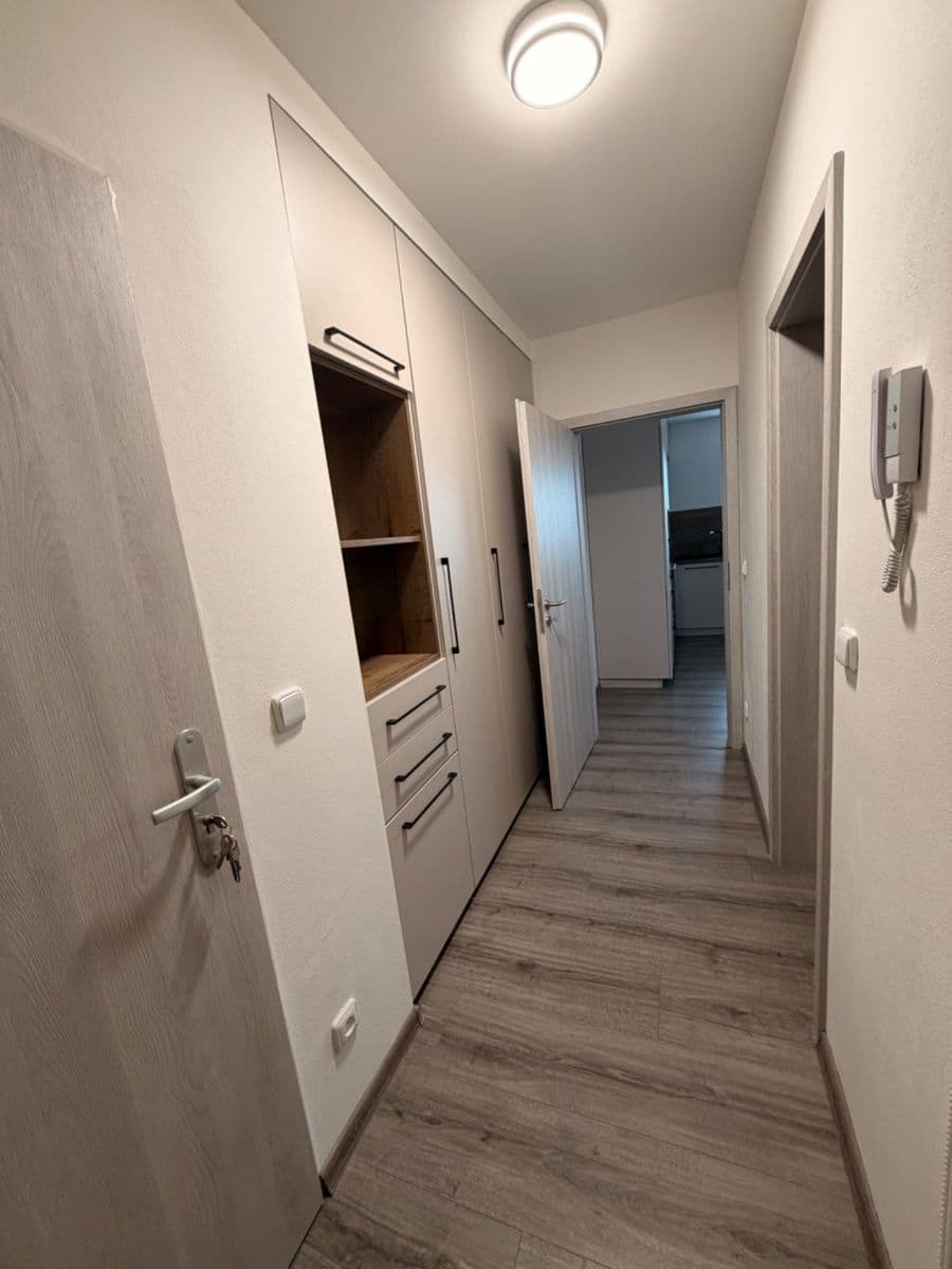 Prenájom bytu 2-izbový 48 m², Hradišťská, Uherský Ostroh, Zlínský kraj Prenájom bytu 2-izbový 48 m², Hradišťská, Uherský Ostroh, Zlínský kraj
