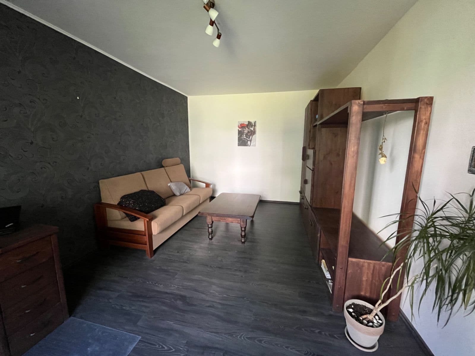 Prenájom bytu 2-izbový 65 m², Ořechová, Ústí nad Labem, Ústecký kraj Prenájom bytu 2-izbový 65 m², Ořechová, Ústí nad Labem, Ústecký kraj