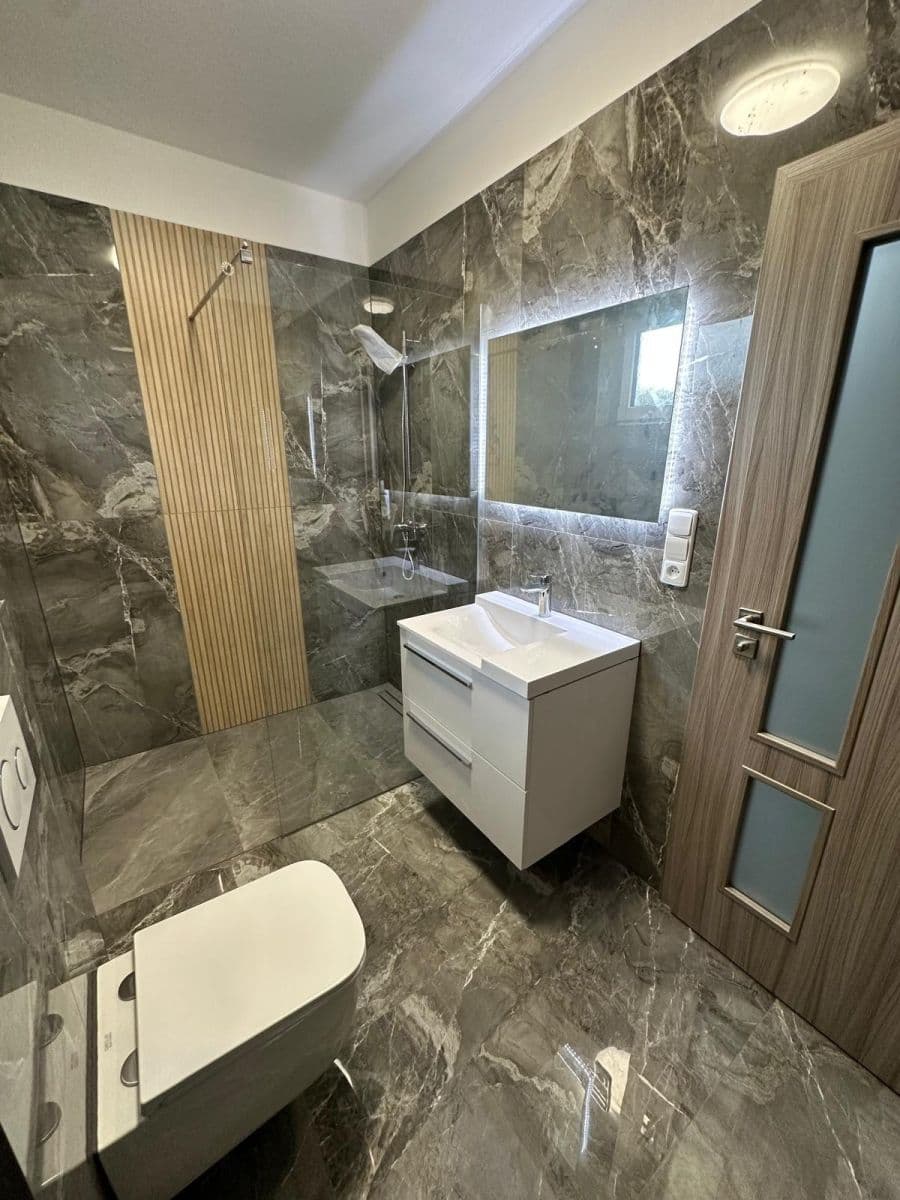 Prenájom bytu 3-izbový 66 m², Vítkovecká, Sezimovo Ústí, Jihočeský kraj Prenájom bytu 3-izbový 66 m², Vítkovecká, Sezimovo Ústí, Jihočeský kraj