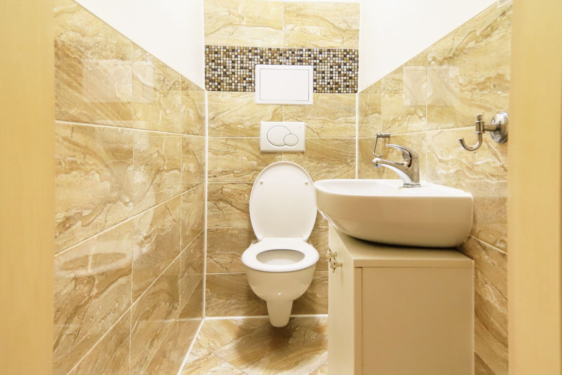 Predaj bytu 3-izbový 92 m², Heřmánková, Ostrava, Moravskoslezský kraj Predaj bytu 3-izbový 92 m², Heřmánková, Ostrava, Moravskoslezský kraj