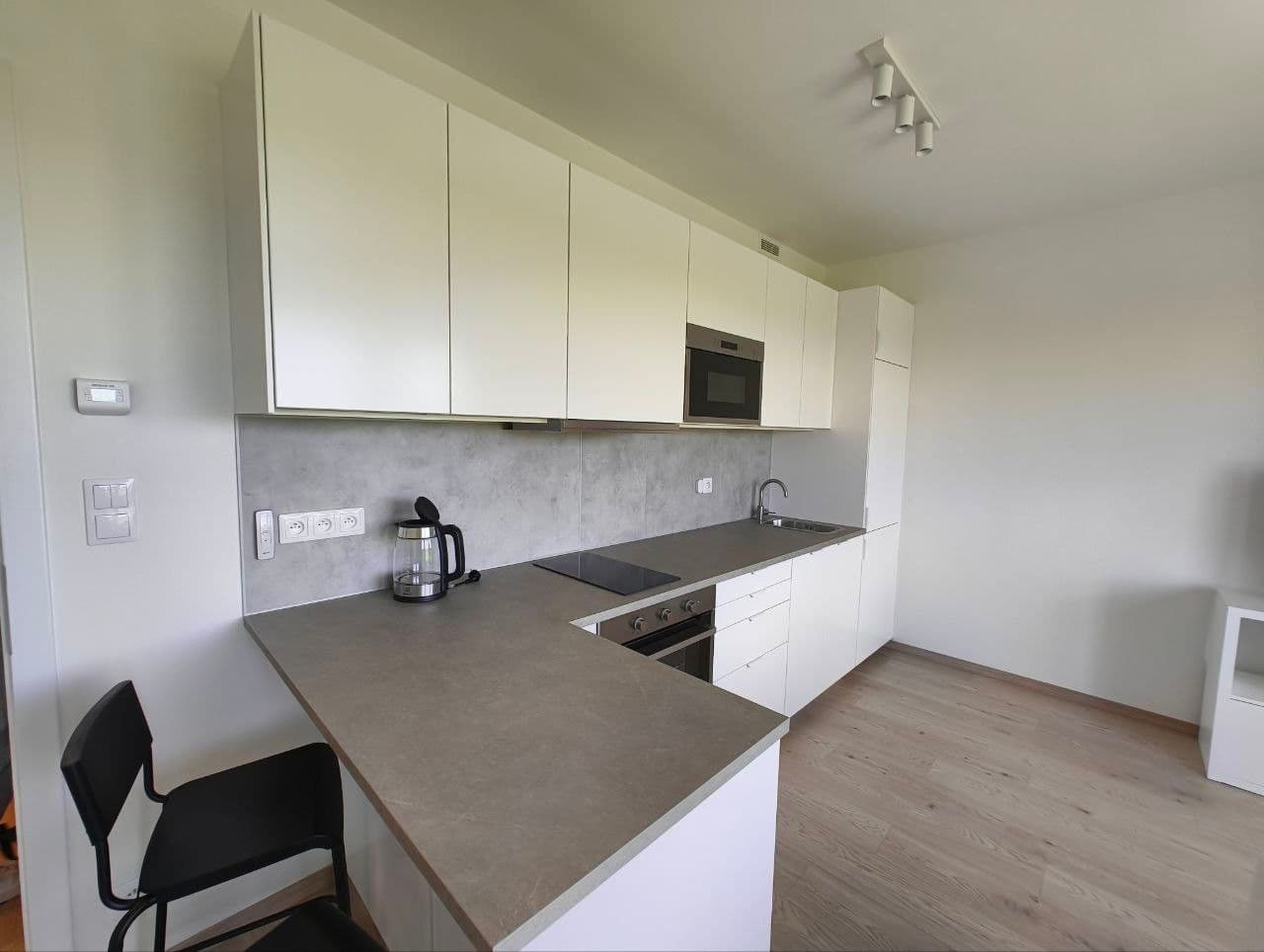 Prenájom bytu 1-izbový 34 m², Sochorcova, Praha, Praha Prenájom bytu 1-izbový 34 m², Sochorcova, Praha, Praha