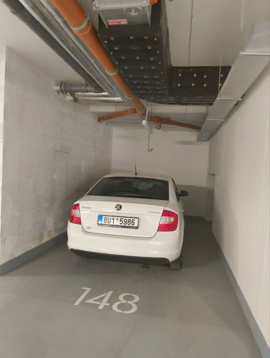 Prenájom bytu 1-izbový 34 m², Sochorcova, Praha, Praha Prenájom bytu 1-izbový 34 m², Sochorcova, Praha, Praha