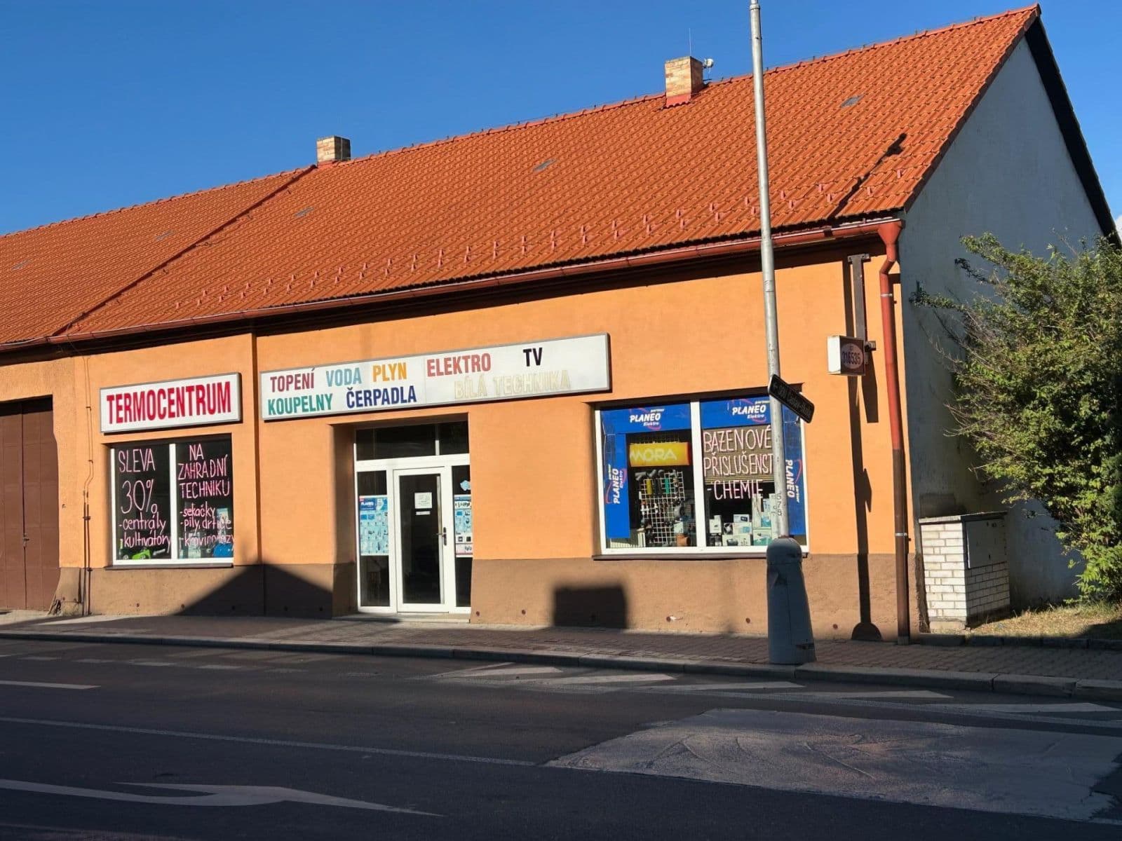 Prenájom nebytového priestoru 1.537 m², Masarykova, Čáslav, Středočeský kraj Prenájom nebytového priestoru 1.537 m², Masarykova, Čáslav, Středočeský kraj