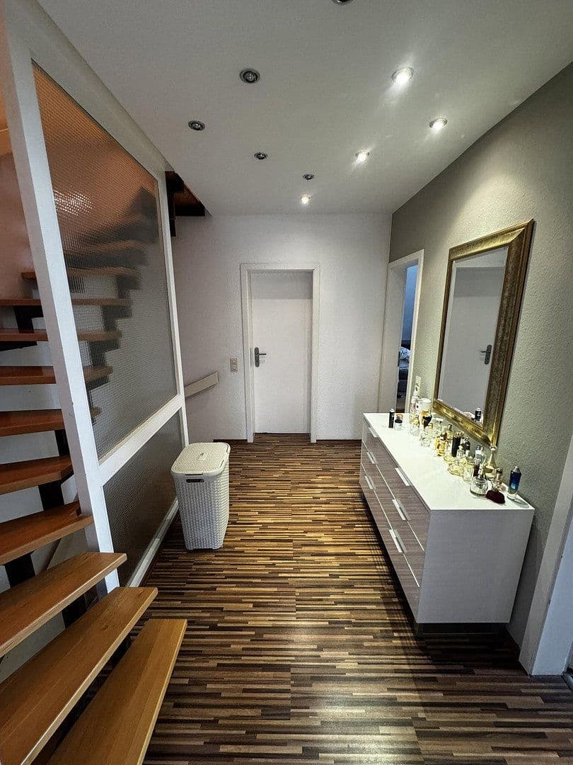Prenájom domu 135 m², pozemok 298 m², Obere Strasse 17b, Detmold, Severné Porýnie - Westfálsko Prenájom domu 135 m², pozemok 298 m², Obere Strasse 17b, Detmold, Severné Porýnie - Westfálsko