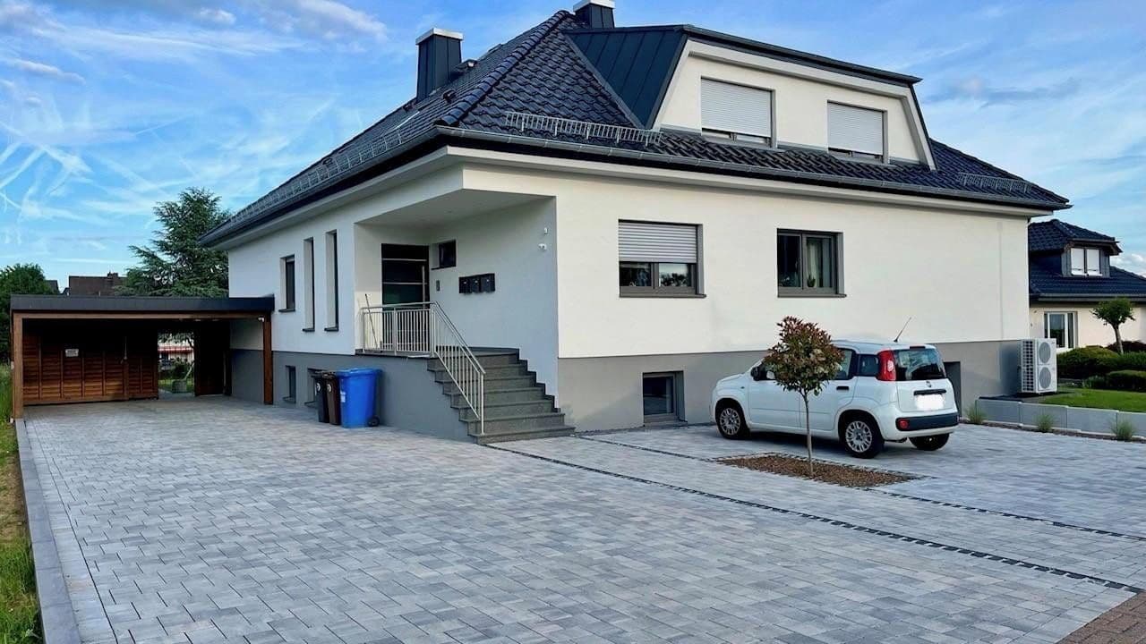 Prenájom bytu 5-izbový 145 m², Beselich, Hesensko Prenájom bytu 5-izbový 145 m², Beselich, Hesensko