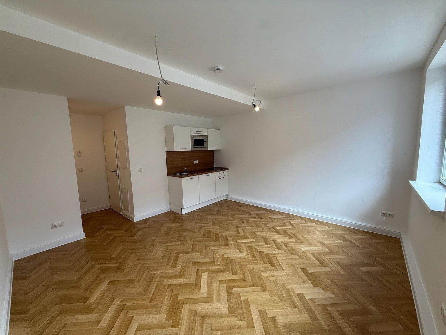 Prenájom bytu 1-izbový 26 m², Friedrichstraße 32, Erlangen, Bavorsko Prenájom bytu 1-izbový 26 m², Friedrichstraße 32, Erlangen, Bavorsko