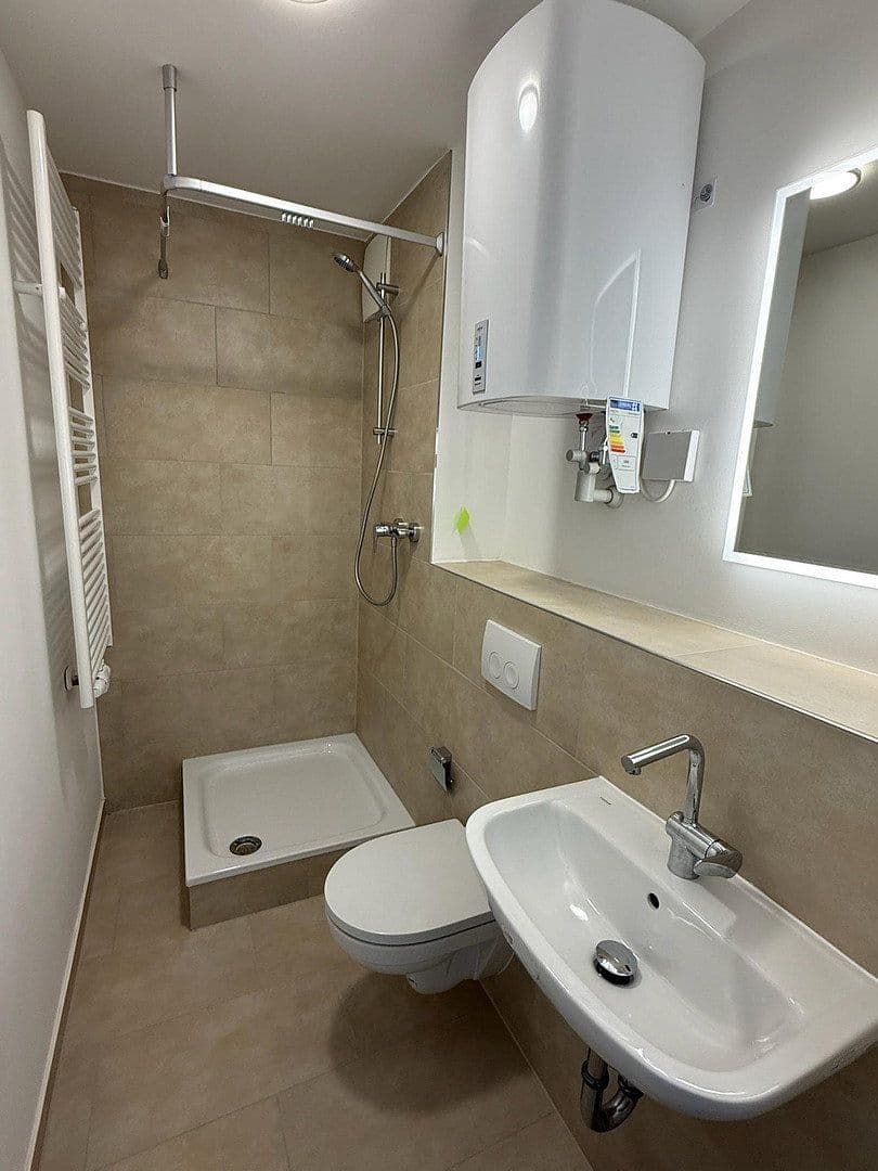 Prenájom bytu 1-izbový 26 m², Friedrichstraße 32, Erlangen, Bavorsko Prenájom bytu 1-izbový 26 m², Friedrichstraße 32, Erlangen, Bavorsko