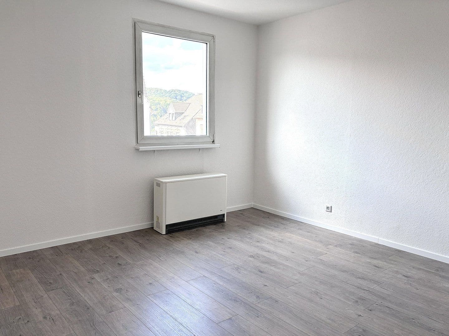 Prenájom bytu 3-izbový 86 m², Hofstr. 8, Hagen, Severné Porýnie - Westfálsko Prenájom bytu 3-izbový 86 m², Hofstr. 8, Hagen, Severné Porýnie - Westfálsko