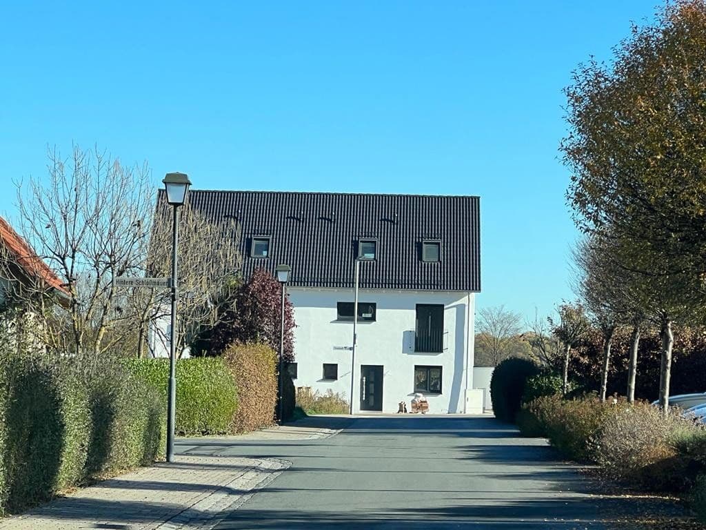 Prenájom domu 180 m², pozemok 315 m², Pommersfelden, Bavorsko Prenájom domu 180 m², pozemok 315 m², Pommersfelden, Bavorsko