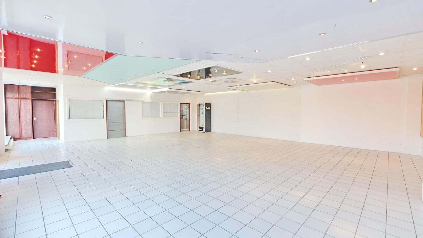 Prenájom nebytového priestoru 436 m², Wolfenbüttel, Dolné Sasko Prenájom nebytového priestoru 436 m², Wolfenbüttel, Dolné Sasko