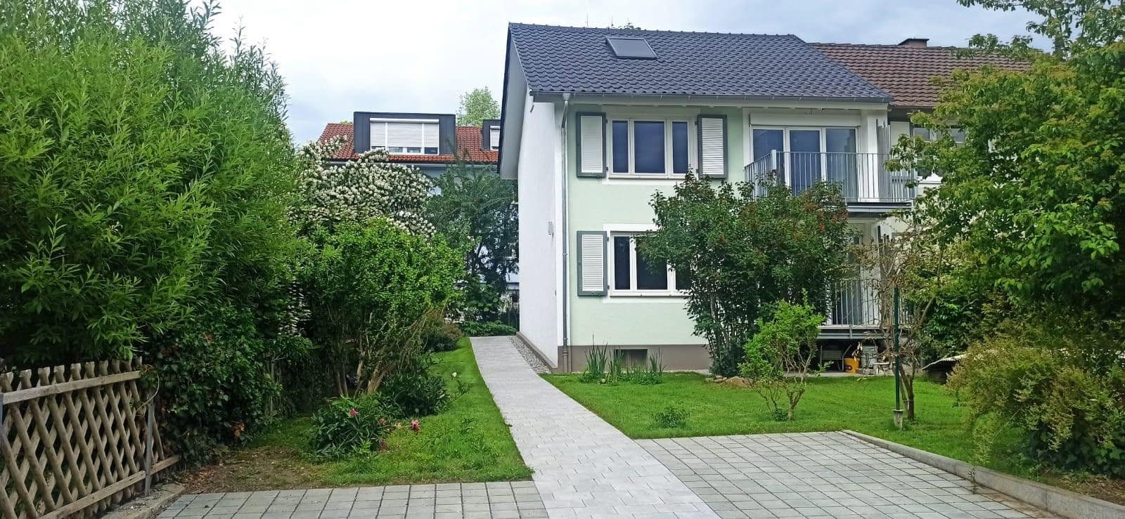 Prenájom domu 130 m², pozemok 327 m², Meersburg, Bádensko-Wurttembersko Prenájom domu 130 m², pozemok 327 m², Meersburg, Bádensko-Wurttembersko