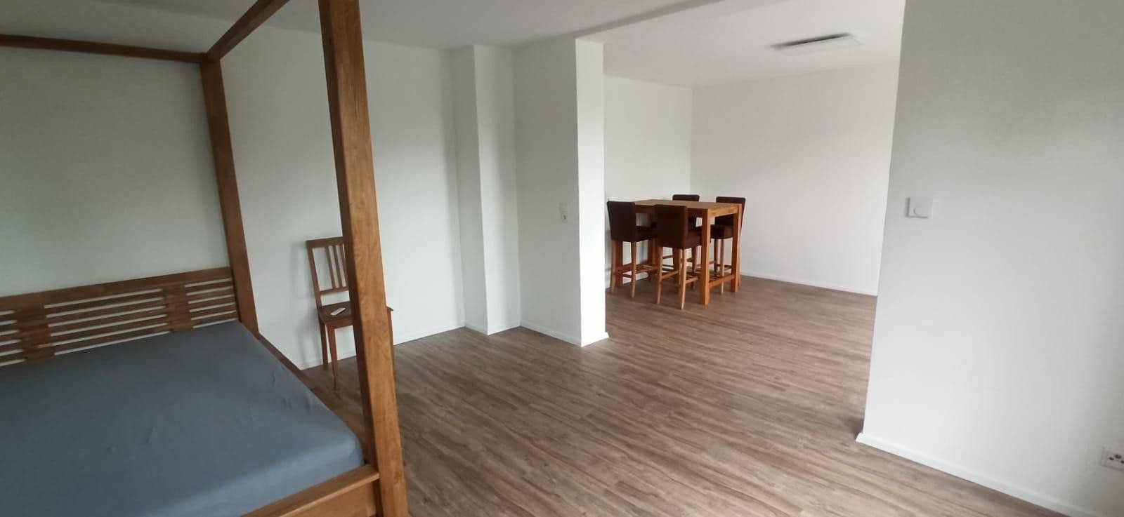 Prenájom domu 130 m², pozemok 327 m², Meersburg, Bádensko-Wurttembersko Prenájom domu 130 m², pozemok 327 m², Meersburg, Bádensko-Wurttembersko