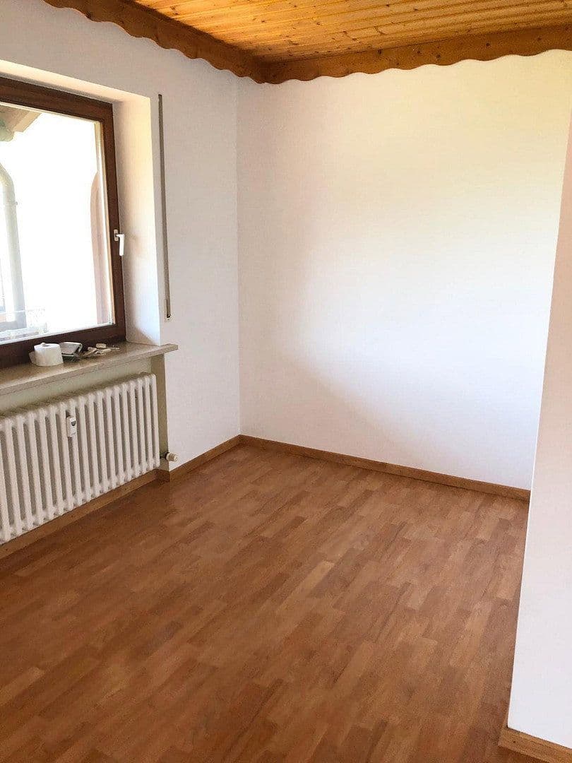 Prenájom bytu 3-izbový 93 m², Fuchsbergstraße 9, Mauth, Bavorsko Prenájom bytu 3-izbový 93 m², Fuchsbergstraße 9, Mauth, Bavorsko