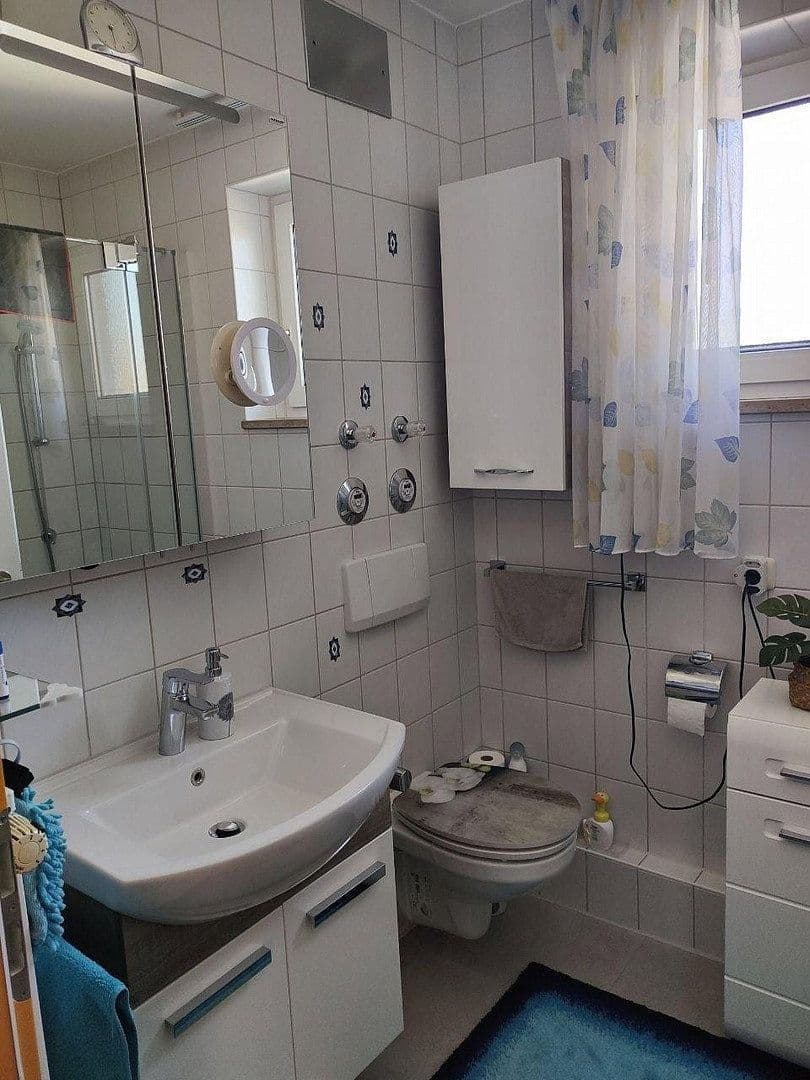 Prenájom bytu 3-izbový 82 m², Alte Weberei 14, Kaufbeuren, Bavorsko Prenájom bytu 3-izbový 82 m², Alte Weberei 14, Kaufbeuren, Bavorsko