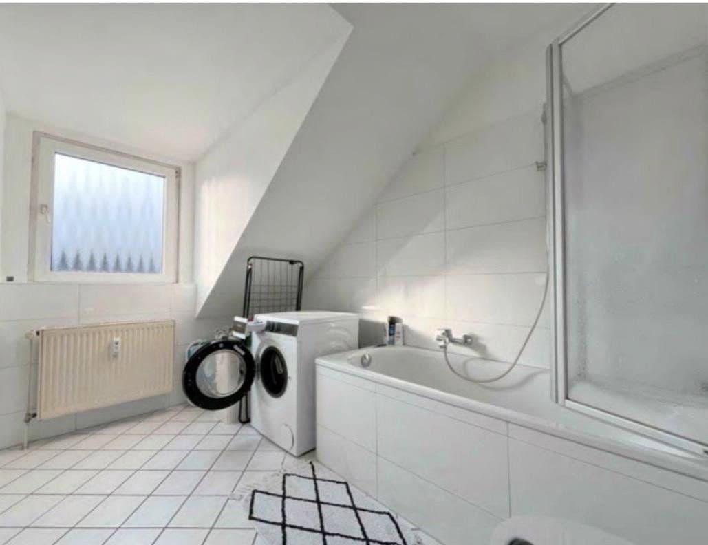Prenájom bytu 2-izbový 56 m², Düsseldorf, Severné Porýnie - Westfálsko Prenájom bytu 2-izbový 56 m², Düsseldorf, Severné Porýnie - Westfálsko