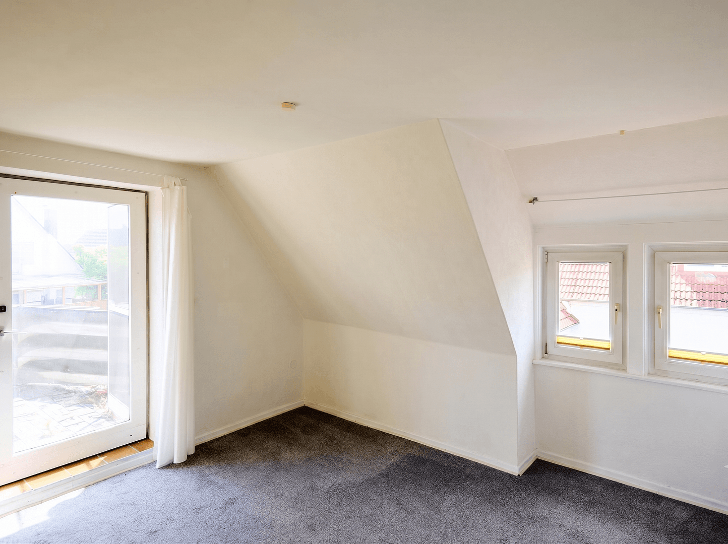 Predaj domu 174 m², pozemok 1.200 m², Celle, Dolné Sasko Predaj domu 174 m², pozemok 1.200 m², Celle, Dolné Sasko