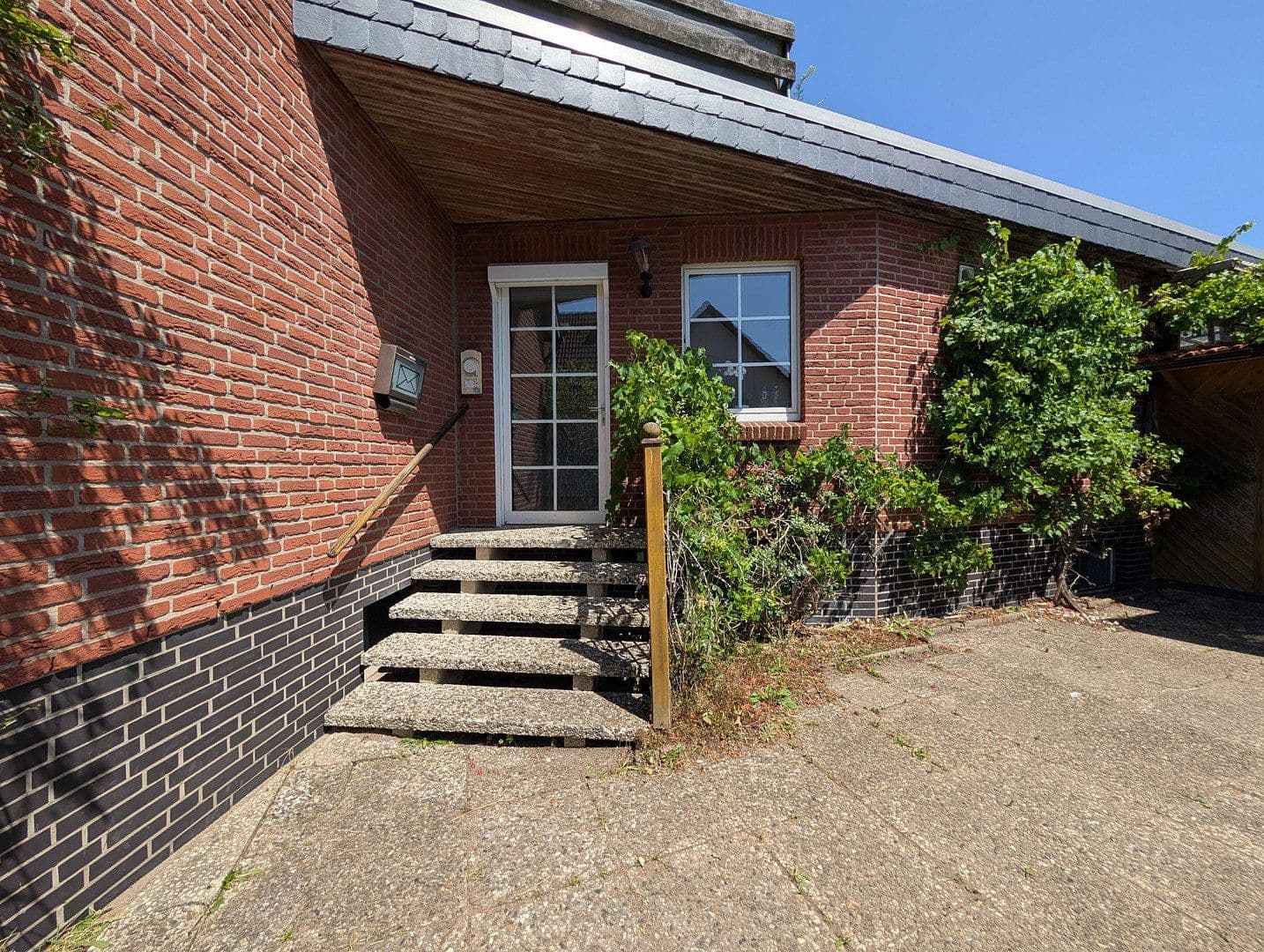 Predaj domu 174 m², pozemok 1.200 m², Celle, Dolné Sasko Predaj domu 174 m², pozemok 1.200 m², Celle, Dolné Sasko