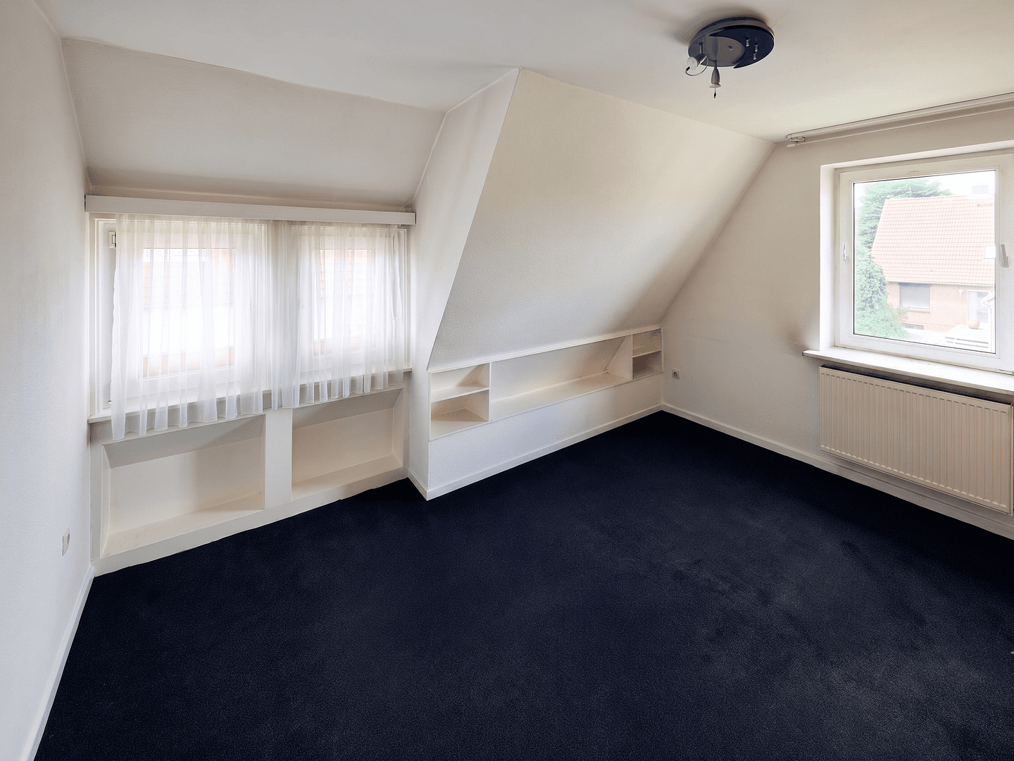 Predaj domu 174 m², pozemok 1.200 m², Celle, Dolné Sasko Predaj domu 174 m², pozemok 1.200 m², Celle, Dolné Sasko