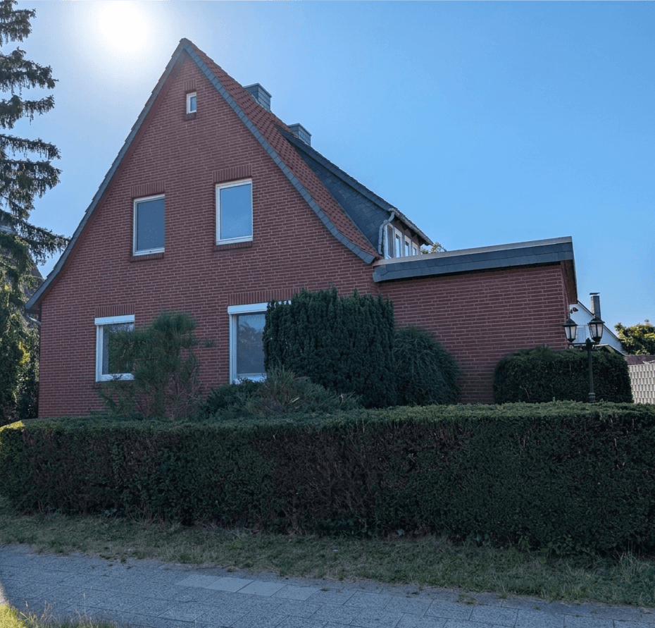 Predaj domu 174 m², pozemok 1.200 m², Celle, Dolné Sasko Predaj domu 174 m², pozemok 1.200 m², Celle, Dolné Sasko
