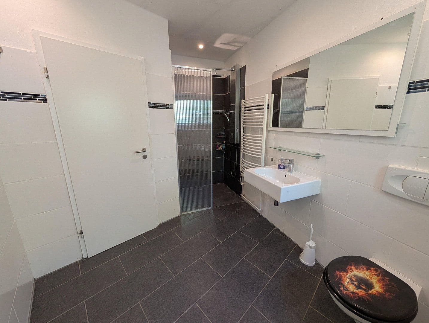 Predaj domu 174 m², pozemok 1.200 m², Celle, Dolné Sasko Predaj domu 174 m², pozemok 1.200 m², Celle, Dolné Sasko