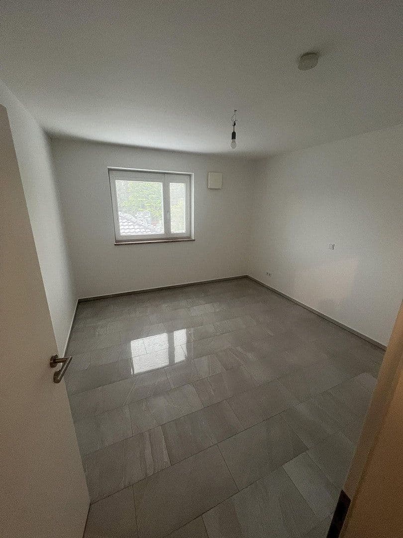 Prenájom bytu 5-izbový 150 m², Am Härtle 18, Neuburg an der Donau, Bavorsko Prenájom bytu 5-izbový 150 m², Am Härtle 18, Neuburg an der Donau, Bavorsko