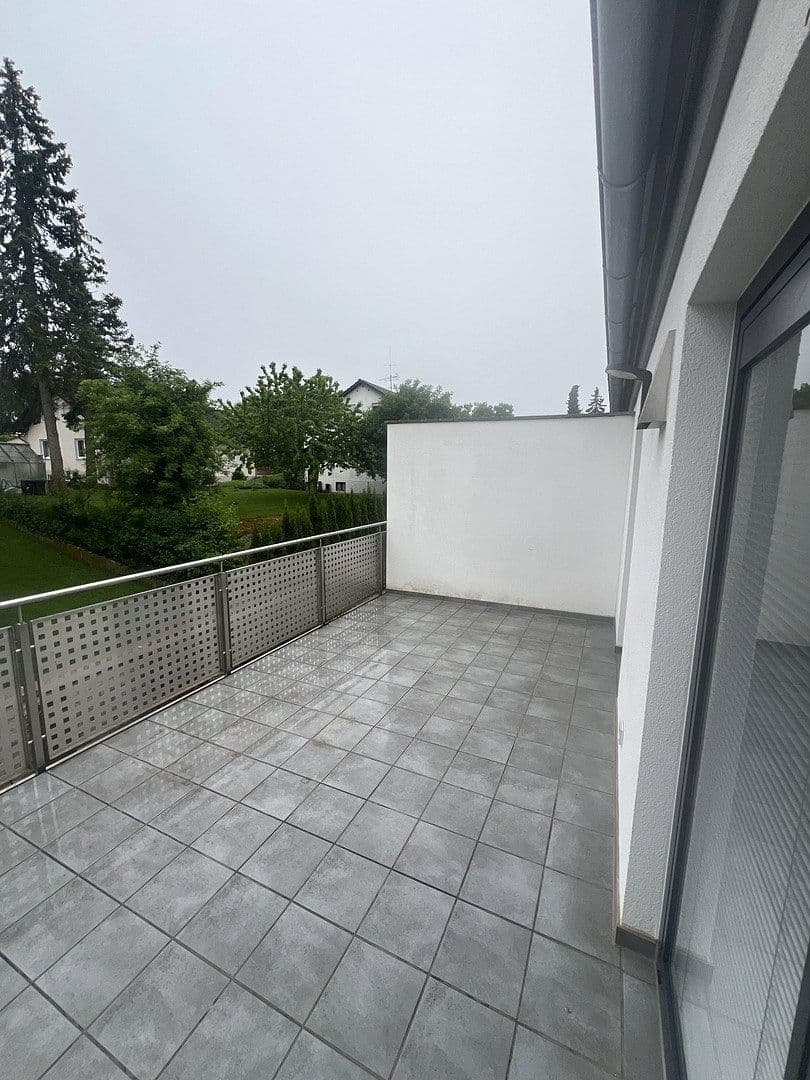Prenájom bytu 5-izbový 150 m², Am Härtle 18, Neuburg an der Donau, Bavorsko Prenájom bytu 5-izbový 150 m², Am Härtle 18, Neuburg an der Donau, Bavorsko