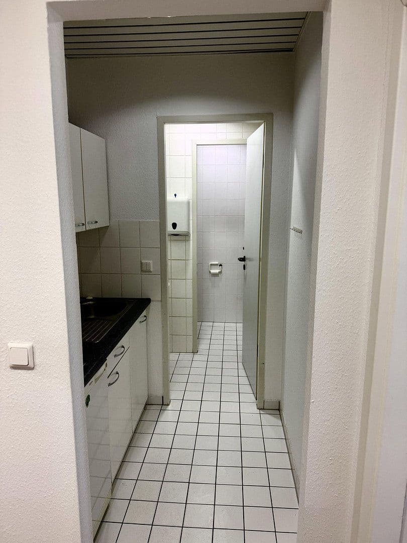 Prenájom kancelárie 75 m², Lübecker Straße 25-27, Schwerin - Altstadt, Meklenbursko-Predpomoransko Prenájom kancelárie 75 m², Lübecker Straße 25-27, Schwerin - Altstadt, Meklenbursko-Predpomoransko