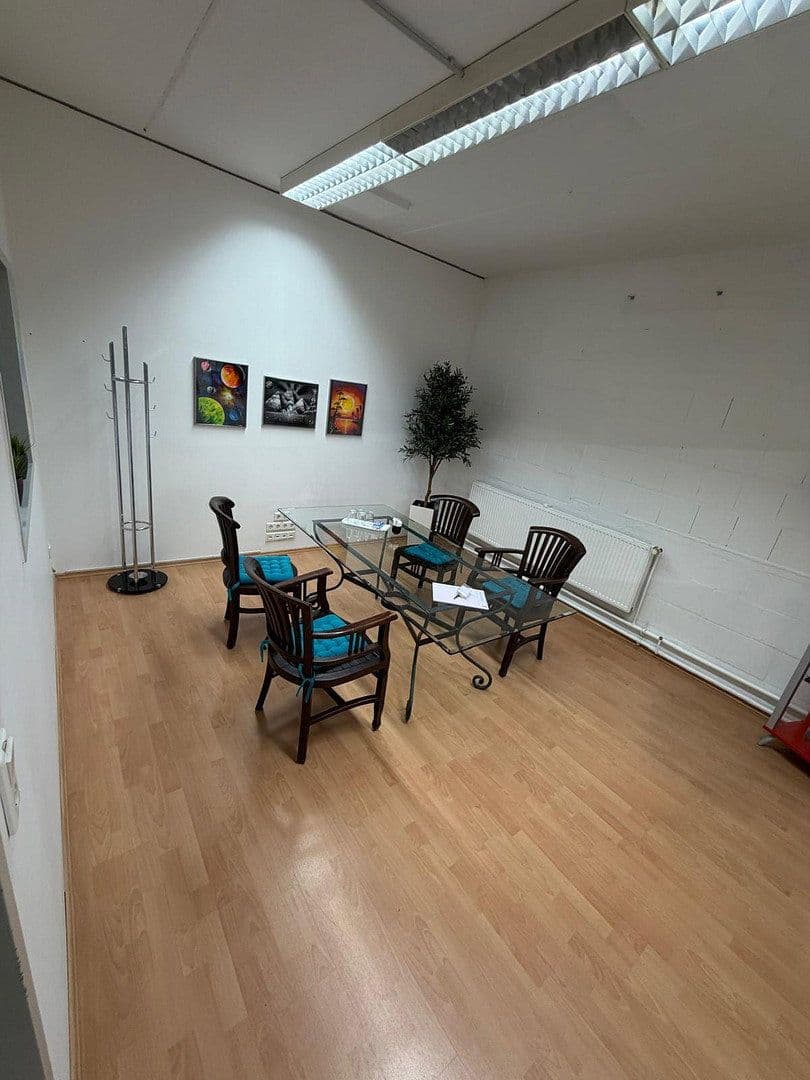 Prenájom nebytového priestoru 1.400 m², Dieselstraße 4, Arnsberg, Severné Porýnie - Westfálsko Prenájom nebytového priestoru 1.400 m², Dieselstraße 4, Arnsberg, Severné Porýnie - Westfálsko