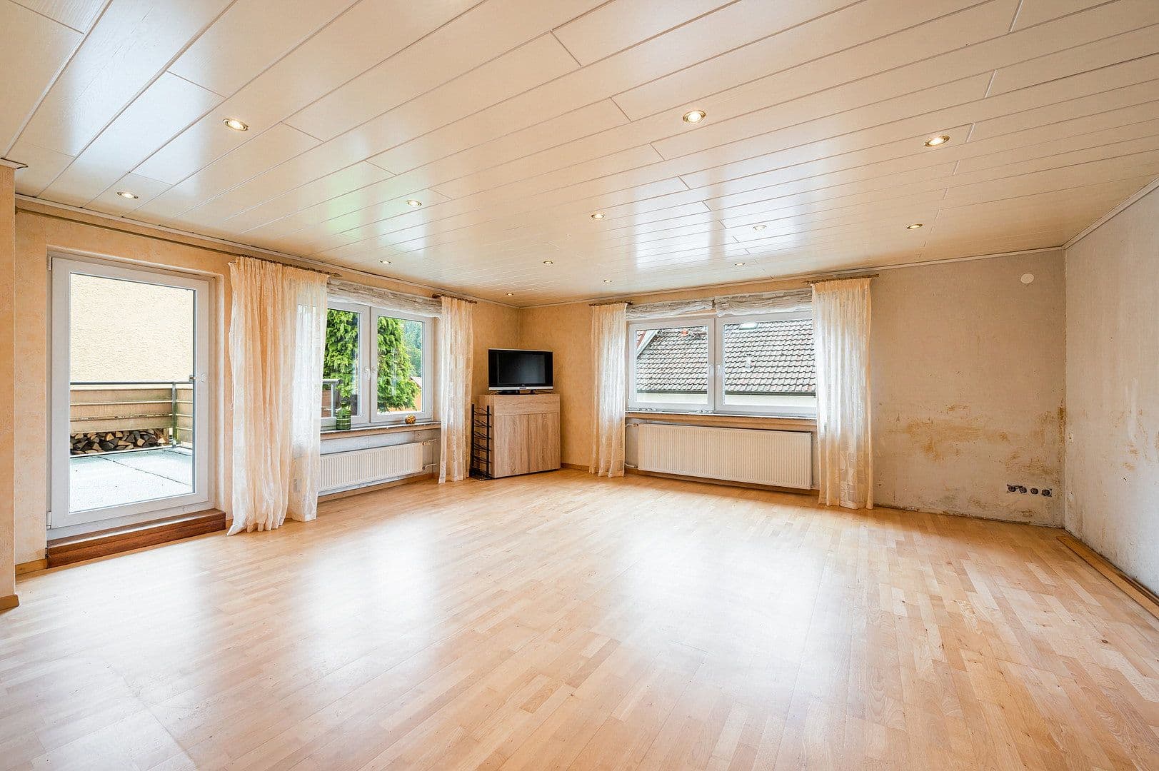 Predaj domu 213 m², pozemok 399 m², Königsteiner Straße 9, Eppstein, Hesensko Predaj domu 213 m², pozemok 399 m², Königsteiner Straße 9, Eppstein, Hesensko