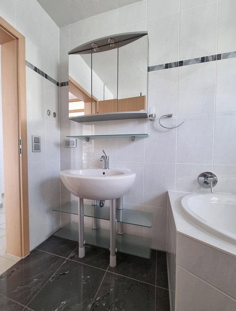 Predaj bytu 4-izbový 125 m², Neustrelitz, Meklenbursko-Predpomoransko Predaj bytu 4-izbový 125 m², Neustrelitz, Meklenbursko-Predpomoransko