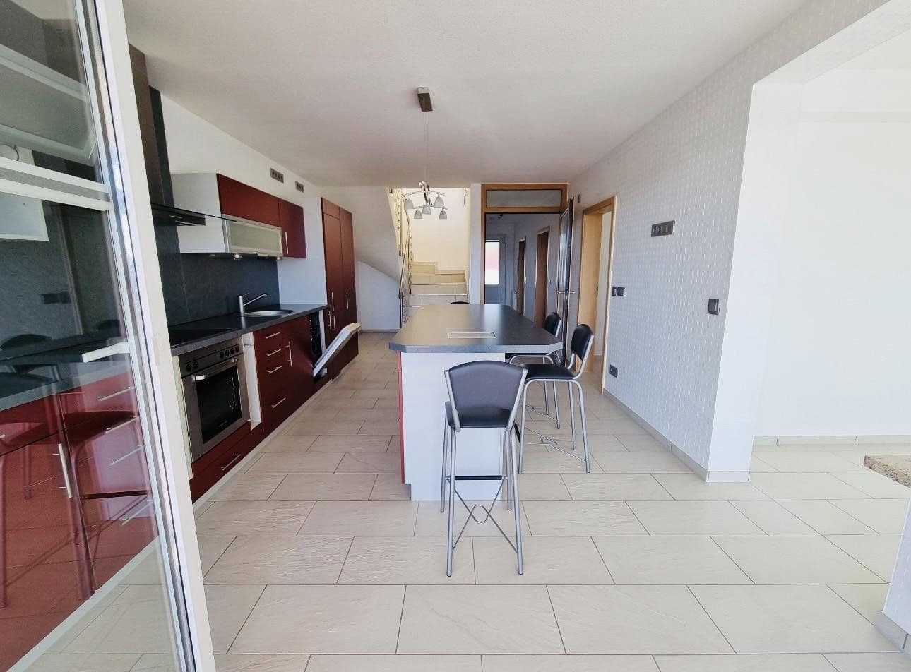 Predaj bytu 4-izbový 125 m², Neustrelitz, Meklenbursko-Predpomoransko Predaj bytu 4-izbový 125 m², Neustrelitz, Meklenbursko-Predpomoransko