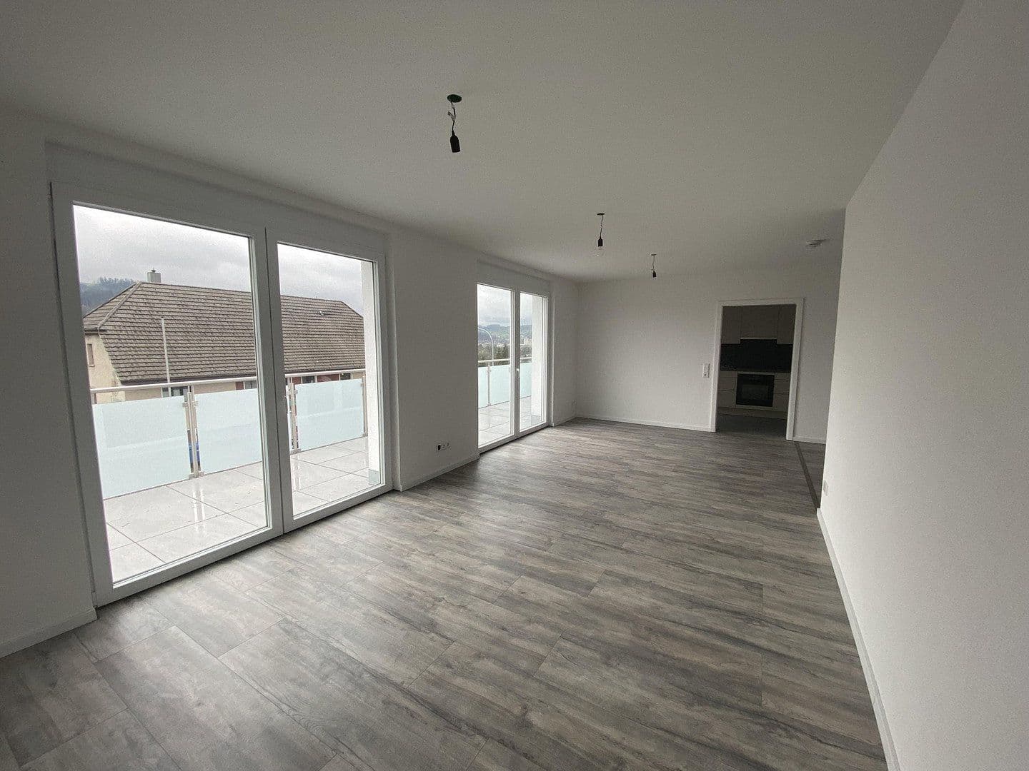 Prenájom bytu 4-izbový 113 m², Laufenburg (Baden), Bádensko-Wurttembersko Prenájom bytu 4-izbový 113 m², Laufenburg (Baden), Bádensko-Wurttembersko