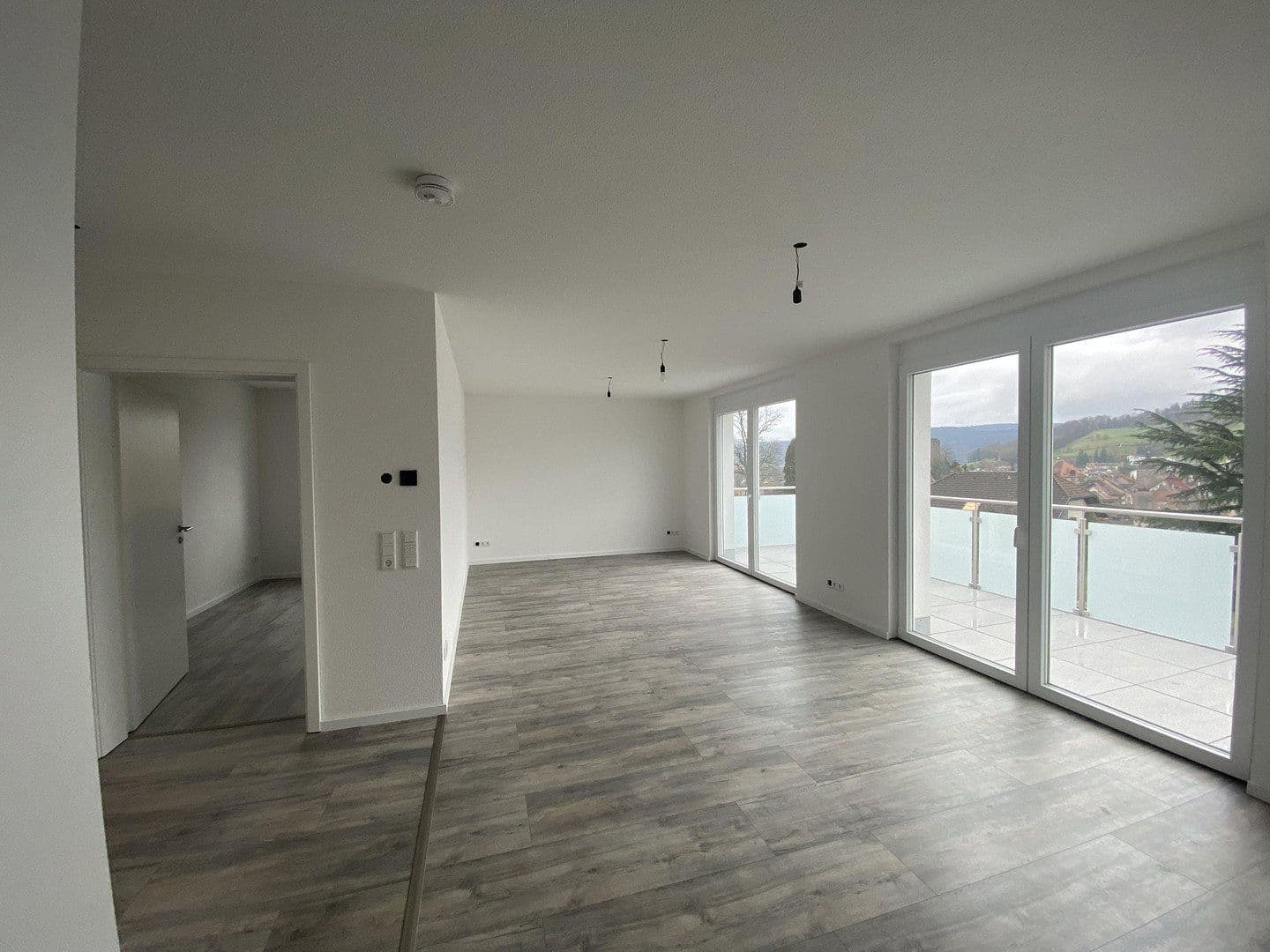 Prenájom bytu 4-izbový 113 m², Laufenburg (Baden), Bádensko-Wurttembersko Prenájom bytu 4-izbový 113 m², Laufenburg (Baden), Bádensko-Wurttembersko