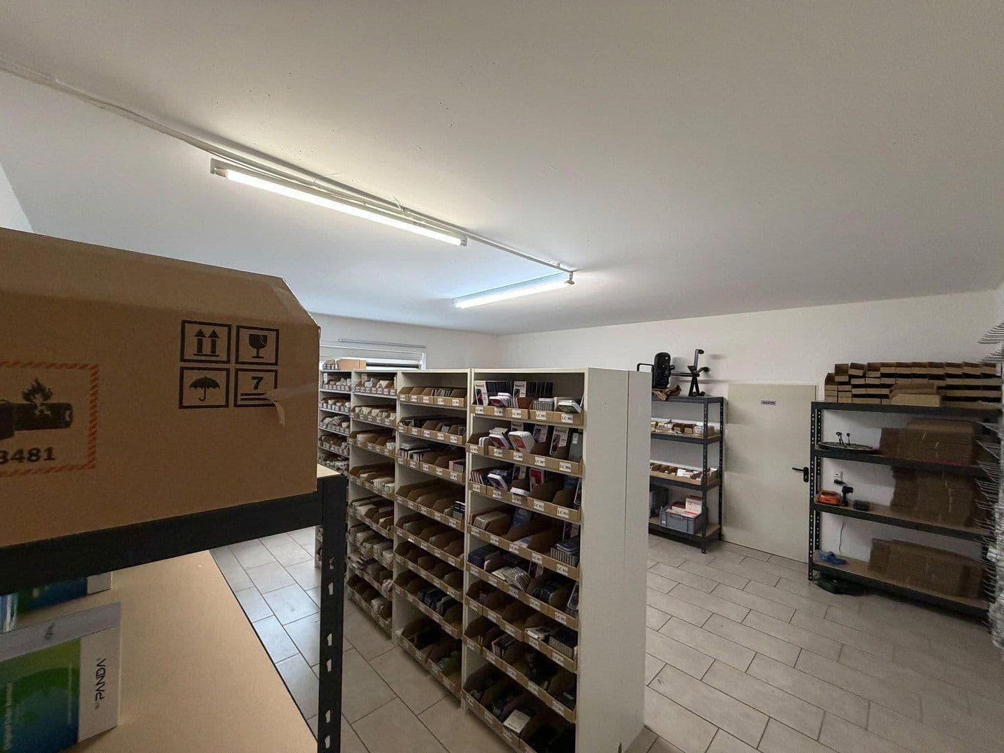 Prenájom nebytového priestoru 86 m², Stadecken-Elsheim, Porýnie-Falcko Prenájom nebytového priestoru 86 m², Stadecken-Elsheim, Porýnie-Falcko