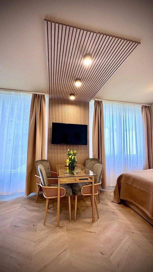 Prenájom bytu 2-izbový 40 m², Kölner Str. 285, Düsseldorf, Severné Porýnie - Westfálsko Prenájom bytu 2-izbový 40 m², Kölner Str. 285, Düsseldorf, Severné Porýnie - Westfálsko