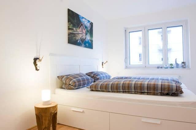 Prenájom bytu 2-izbový 50 m², Winzererstr. 28, München, Bavorsko Prenájom bytu 2-izbový 50 m², Winzererstr. 28, München, Bavorsko