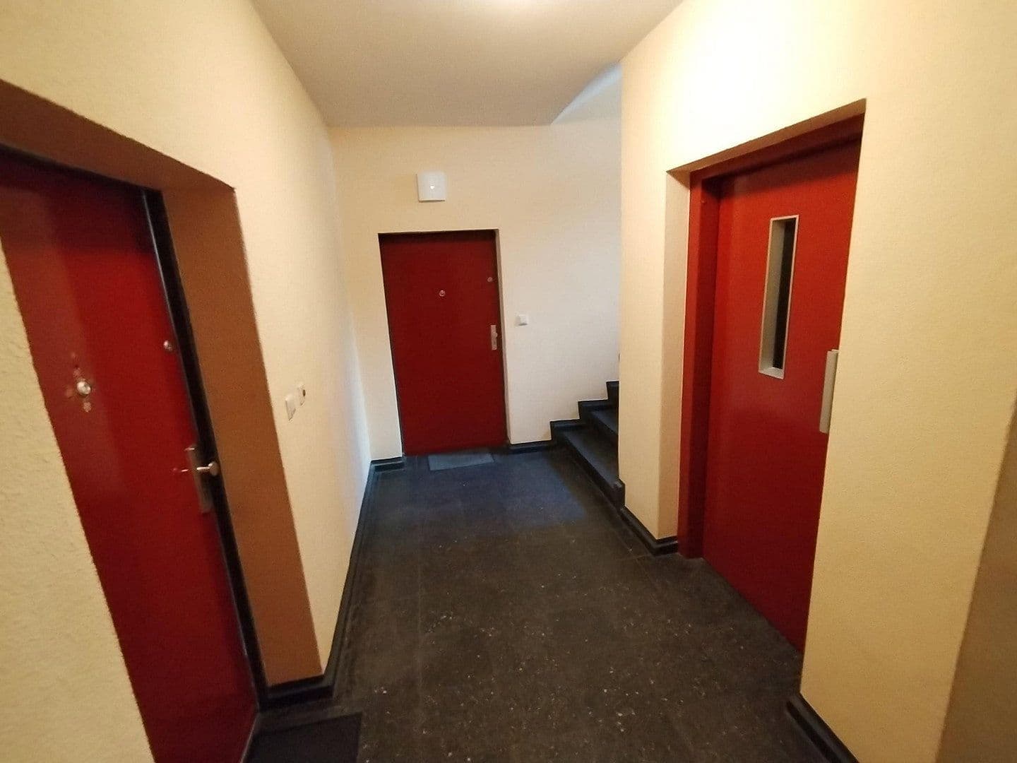 Predaj bytu 1-izbový 35 m², Gartenfelder Straße 80, Berlin, Berlín Predaj bytu 1-izbový 35 m², Gartenfelder Straße 80, Berlin, Berlín
