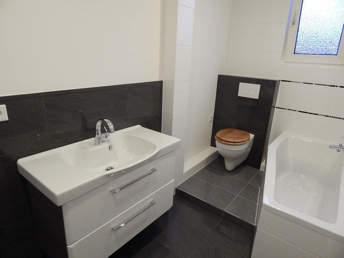 Predaj bytu 2-izbový 53 m², Essen, Severné Porýnie - Westfálsko Predaj bytu 2-izbový 53 m², Essen, Severné Porýnie - Westfálsko