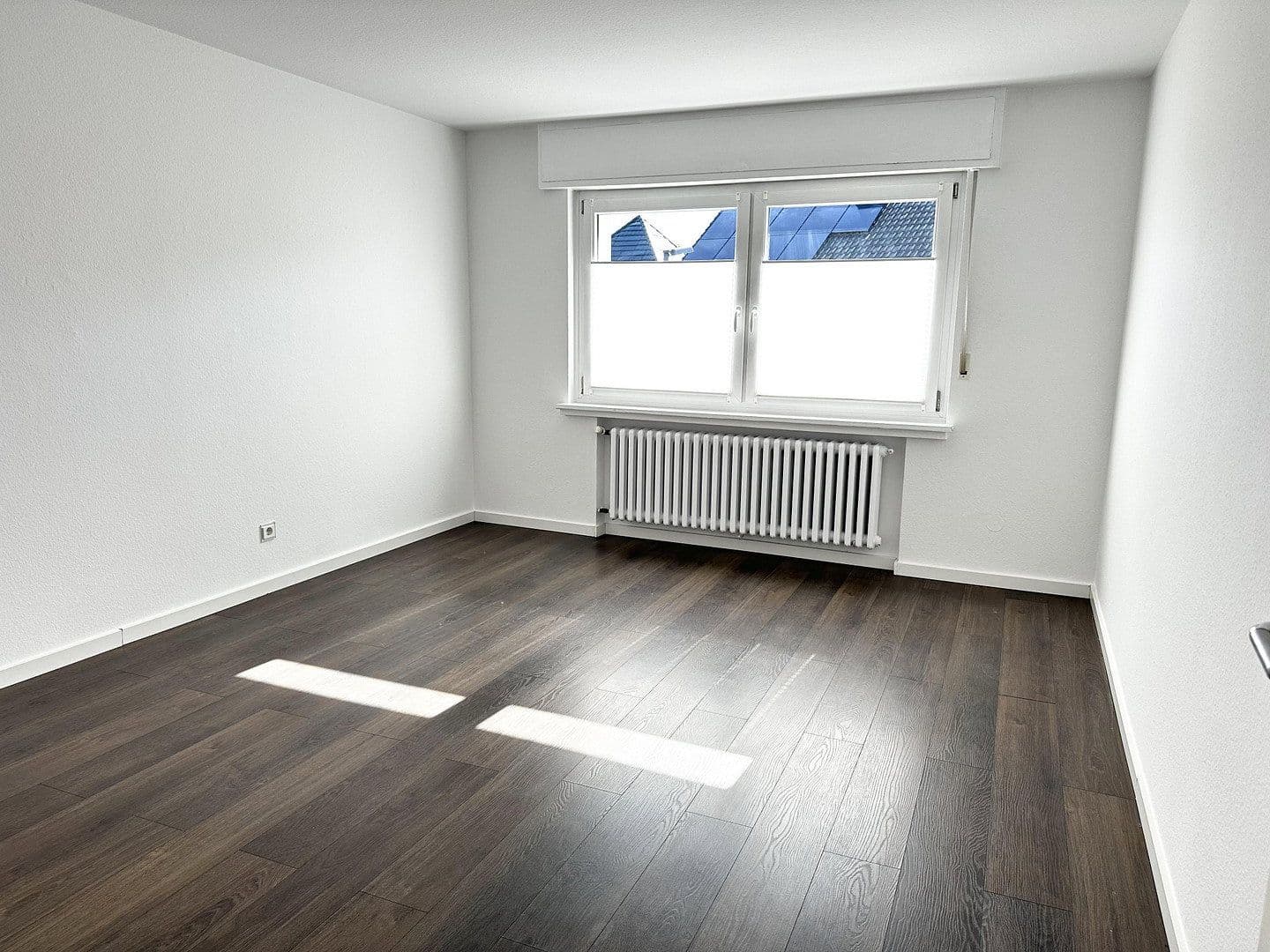 Predaj domu 209 m², pozemok 681 m², Theodor Heuss Allee 50, Hennef (Sieg), Severné Porýnie - Westfálsko Predaj domu 209 m², pozemok 681 m², Theodor Heuss Allee 50, Hennef (Sieg), Severné Porýnie - Westfálsko