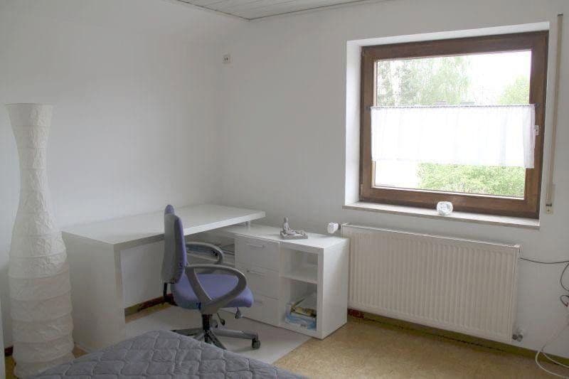 Prenájom bytu 1-izbový 36 m², Ulm, Bádensko-Wurttembersko Prenájom bytu 1-izbový 36 m², Ulm, Bádensko-Wurttembersko