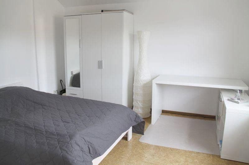 Prenájom bytu 1-izbový 36 m², Ulm, Bádensko-Wurttembersko Prenájom bytu 1-izbový 36 m², Ulm, Bádensko-Wurttembersko