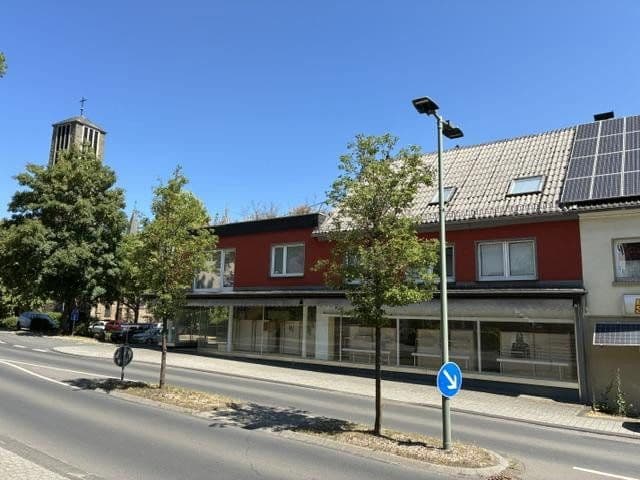Predaj domu 250 m², pozemok 322 m², Kölnerstrasse 73, Jünkerath, Porýnie-Falcko Predaj domu 250 m², pozemok 322 m², Kölnerstrasse 73, Jünkerath, Porýnie-Falcko