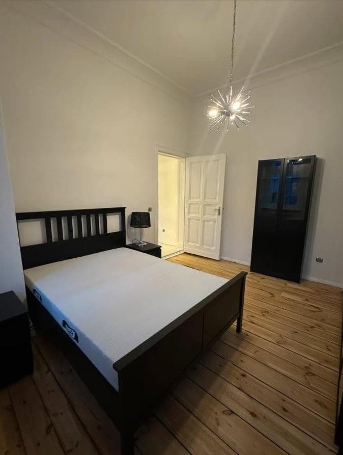 Prenájom bytu 1-izbový 40 m², Düsseldorf, Severné Porýnie - Westfálsko Prenájom bytu 1-izbový 40 m², Düsseldorf, Severné Porýnie - Westfálsko