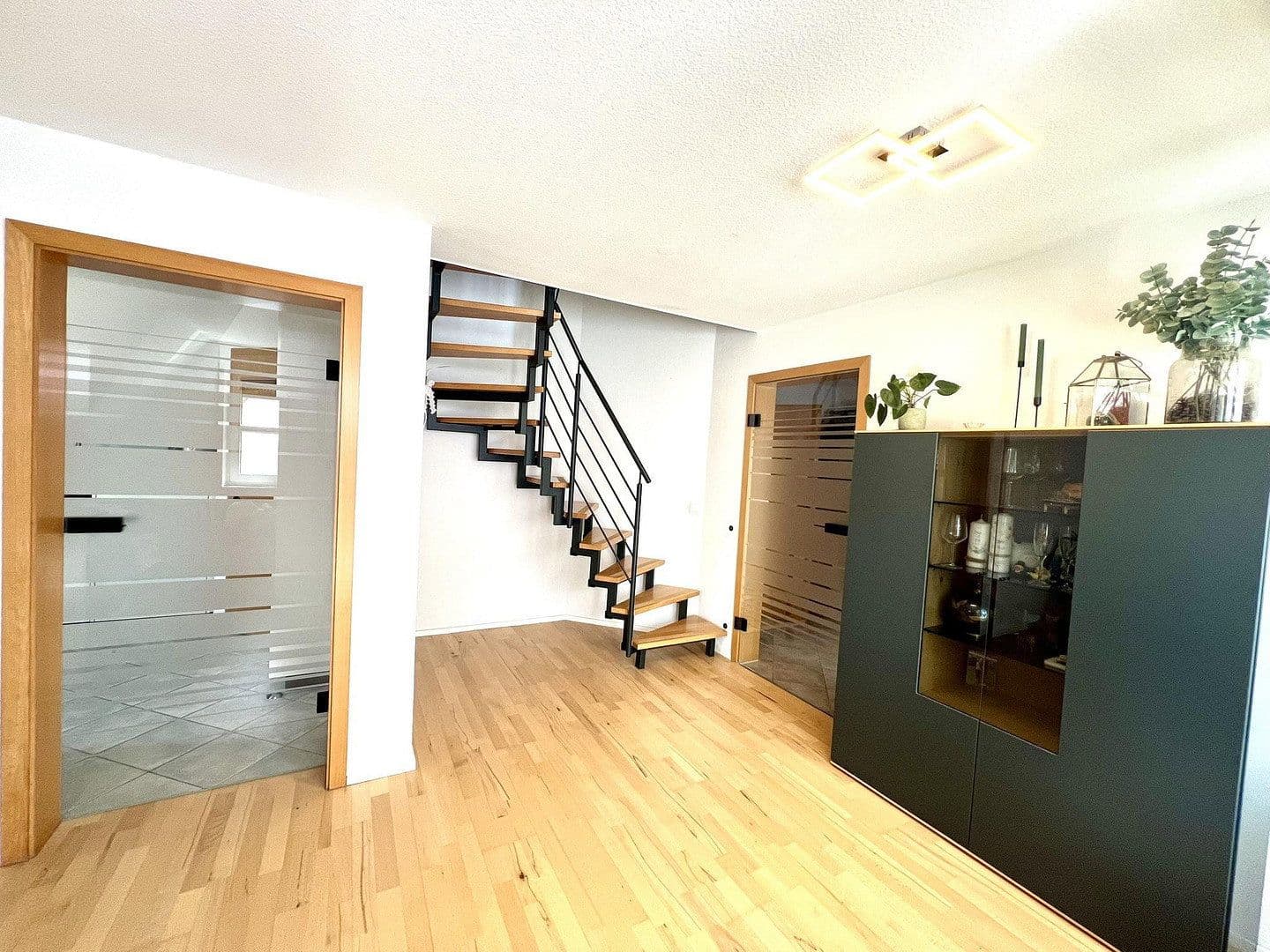 Predaj bytu 4-izbový 76 m², Neuffen, Bádensko-Wurttembersko Predaj bytu 4-izbový 76 m², Neuffen, Bádensko-Wurttembersko