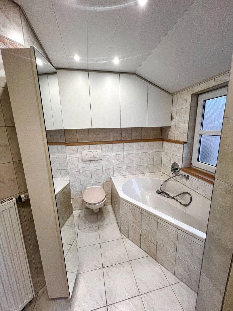 Predaj bytu 4-izbový 76 m², Neuffen, Bádensko-Wurttembersko Predaj bytu 4-izbový 76 m², Neuffen, Bádensko-Wurttembersko