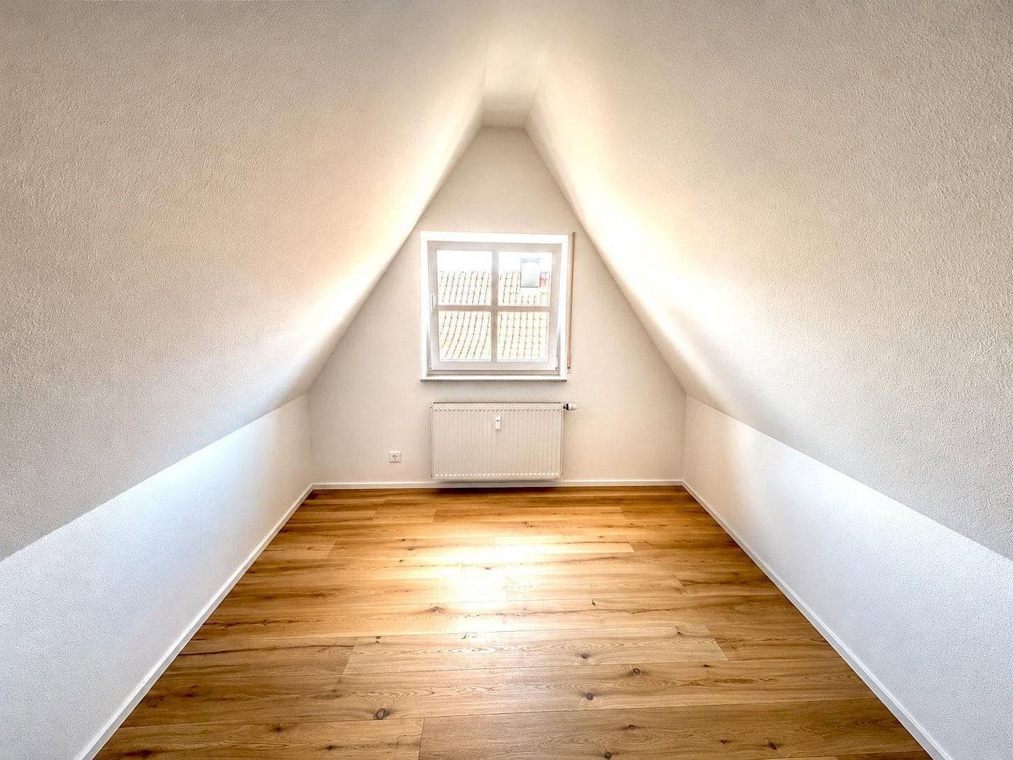 Predaj bytu 4-izbový 76 m², Neuffen, Bádensko-Wurttembersko Predaj bytu 4-izbový 76 m², Neuffen, Bádensko-Wurttembersko