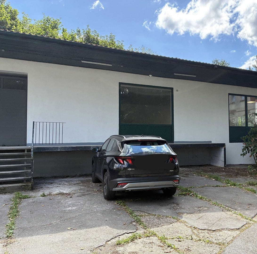 Prenájom nebytového priestoru 140 m², Raiffeisenstraße 14, Remscheid, Severné Porýnie - Westfálsko Prenájom nebytového priestoru 140 m², Raiffeisenstraße 14, Remscheid, Severné Porýnie - Westfálsko
