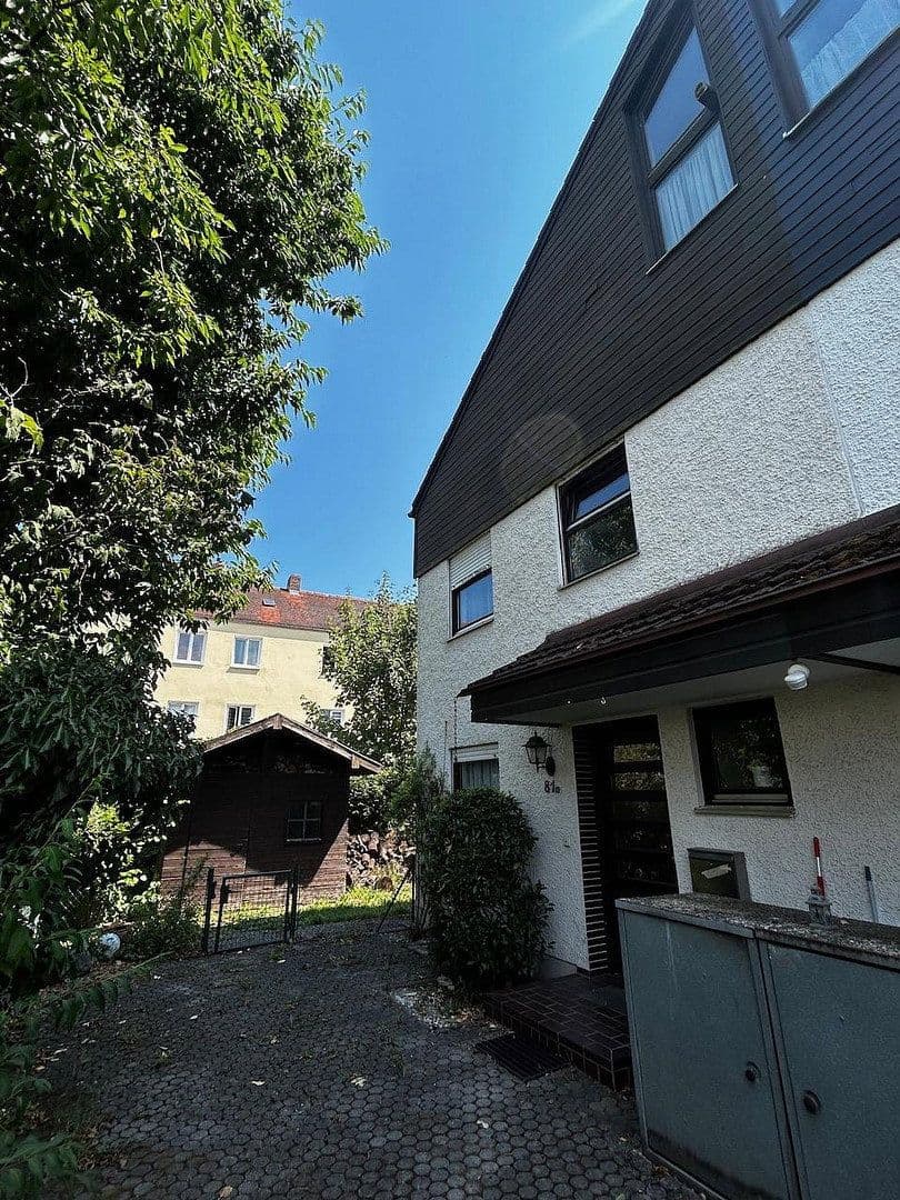 Predaj domu 142 m², pozemok 344 m², Burghausen, Bavorsko Predaj domu 142 m², pozemok 344 m², Burghausen, Bavorsko