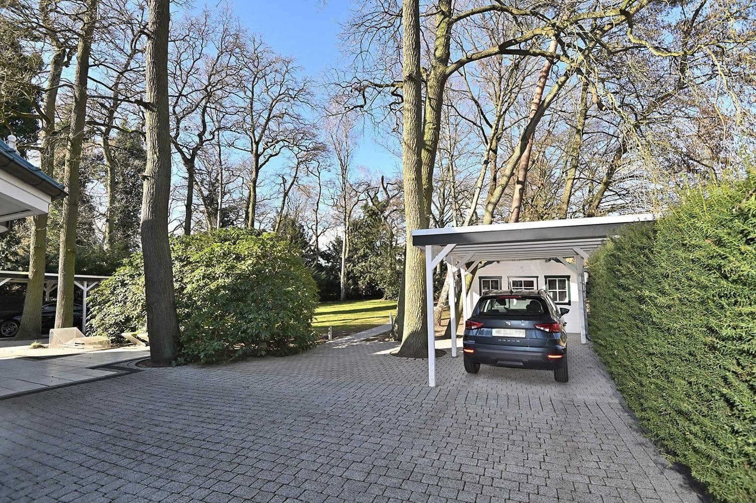 Predaj domu 300 m², pozemok 1.700 m², Im Holze 53, Bremen, Brémy Predaj domu 300 m², pozemok 1.700 m², Im Holze 53, Bremen, Brémy